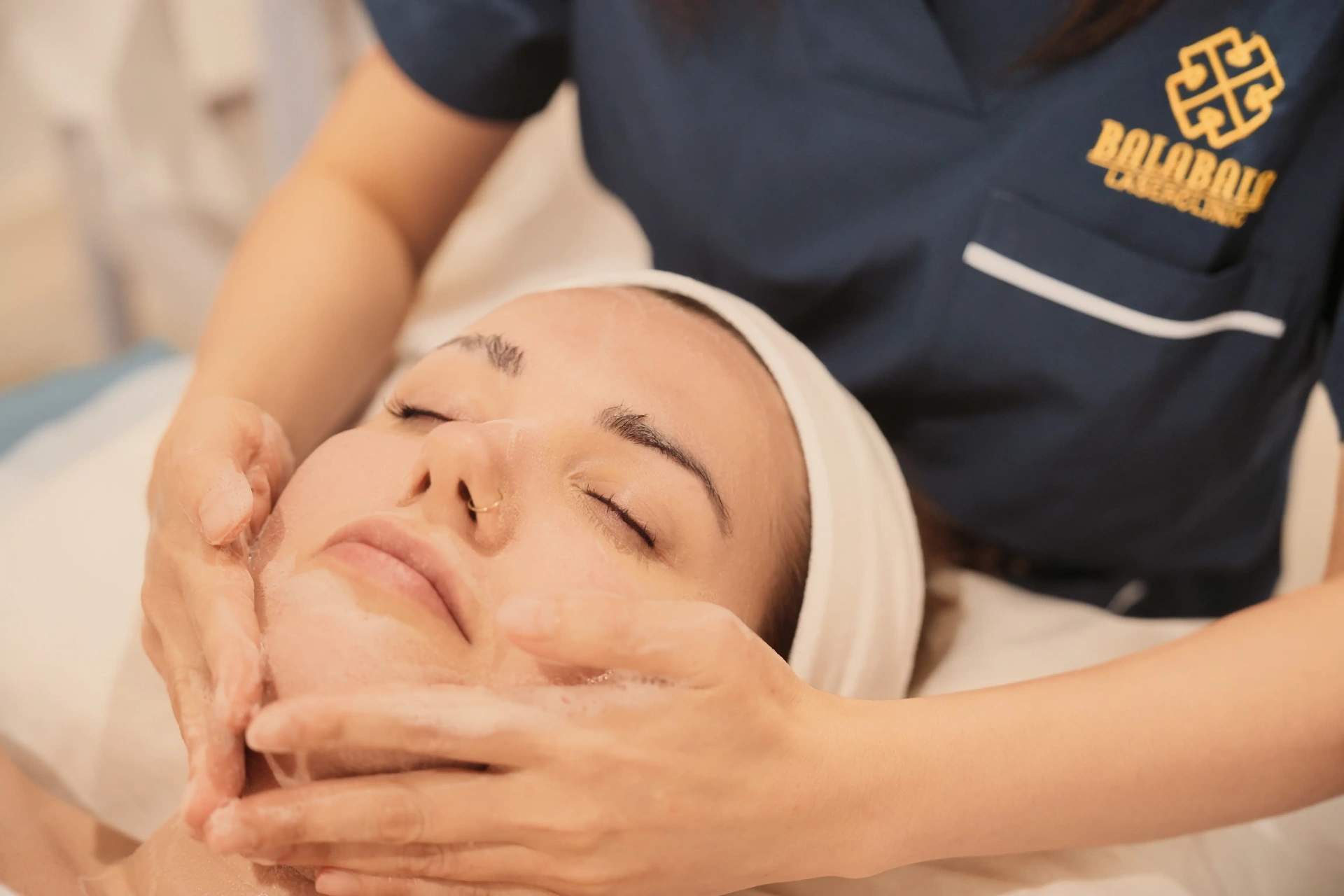 BalaBala Basic Signature Facial